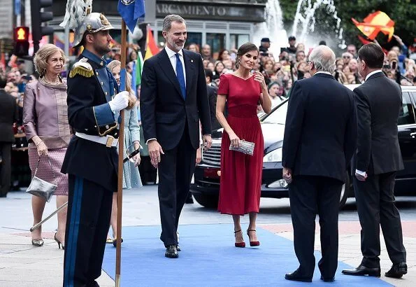 Queen Letizia, Queen Sofia, Crown Princess Leonor and Infanta Sofia. Queen Letizia wore a red satin dress and earrings