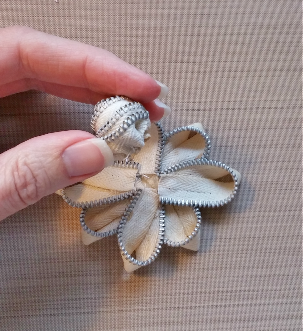 Vintage Zipper Flower Tutorial & Upcycled Shirt Cuff Bracelets