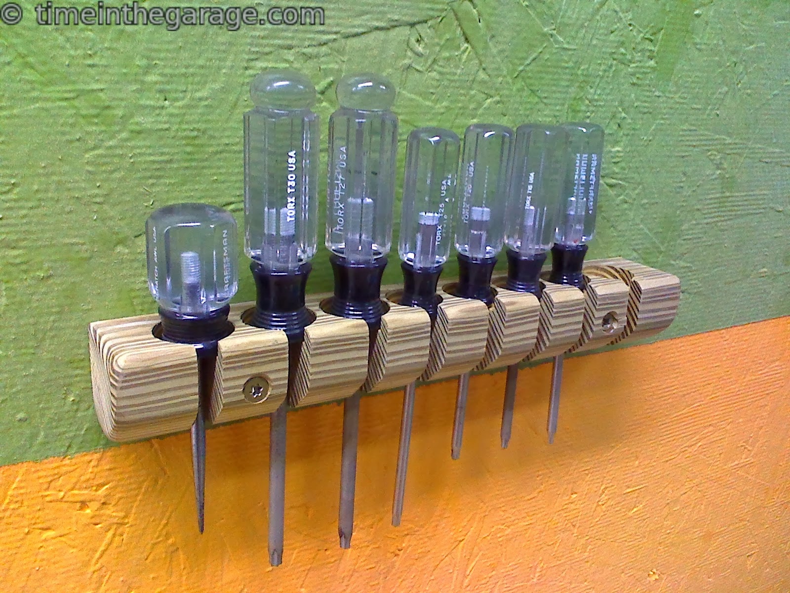 DIY Screwdriver Storage Rack out of Scrap