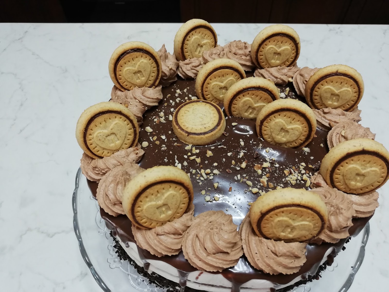 Dolcilandia e non solo... Torta Dripcake Nutella Biscuits