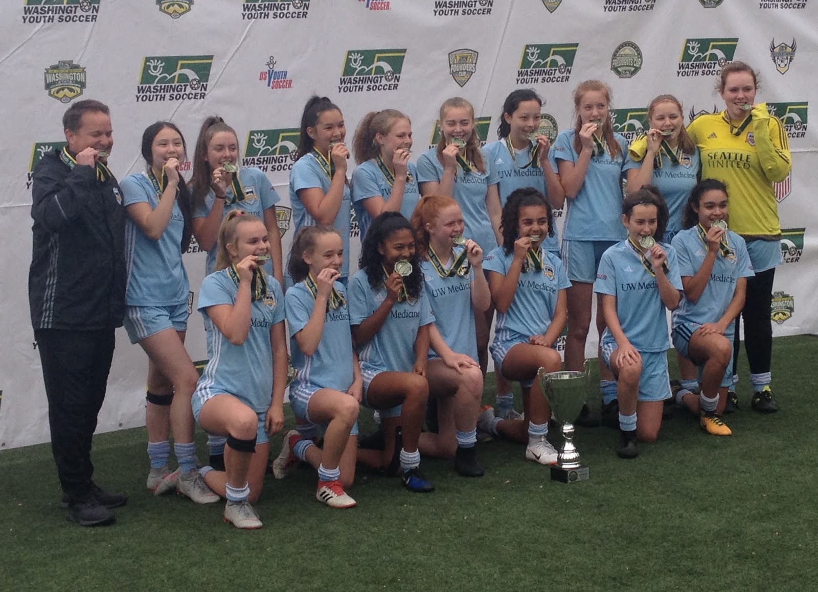 Shoreline Area News Seattle United’s Shoreline Girls G04 Blue soccer