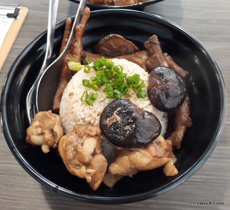 PH the Malaysian Carnivore: Big Bowl Rice At A Noodle Place