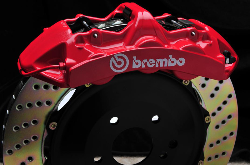 Колодки brembo купить. Тормозной суппорт на диске Брембо. Тормозные роторы Брембо 405. Колодки для суппортов Брембо. Тормозной диск и суппорт BREMBO.