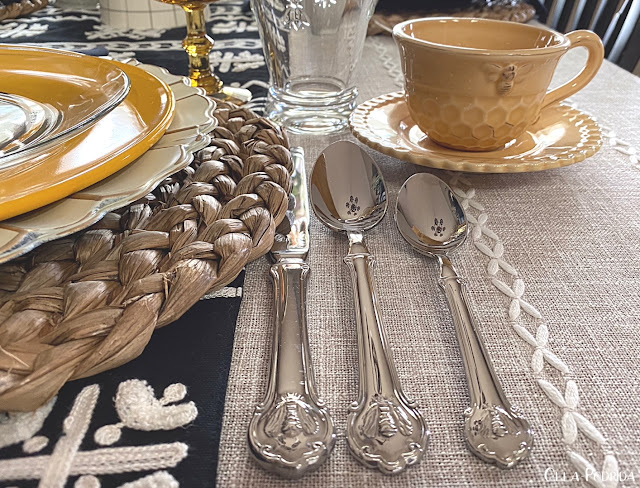 Olla-Podrida: To Bee or Not To Bee Tablescape