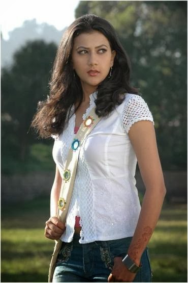Hot Actresses Pictures And Gossips Kirti Ahuja Hot Indian Actress