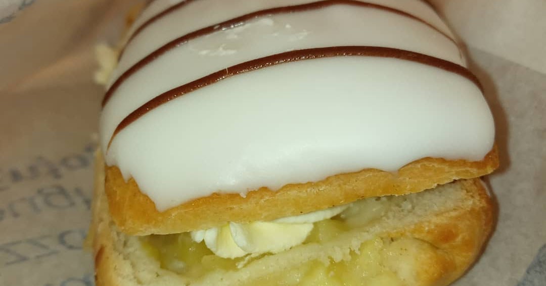 Supersupergirl's Food Reviews [Review] Greggs Apple danish and yumyum