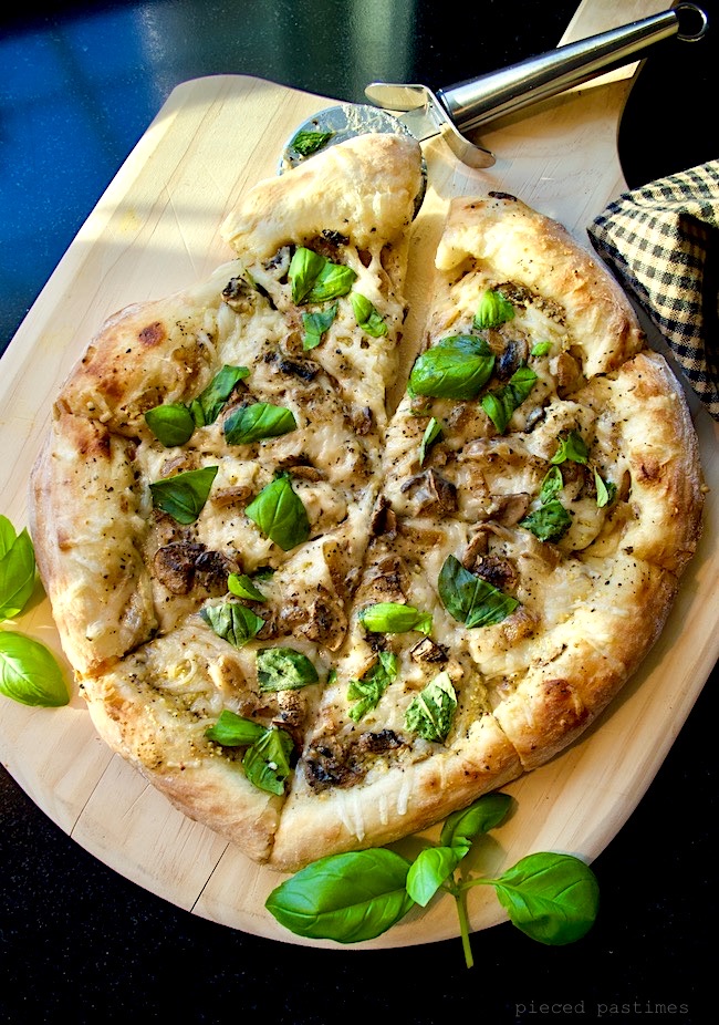 Pieced Pastimes Caramelized Onion, Mushroom White Pizza {Vegan}