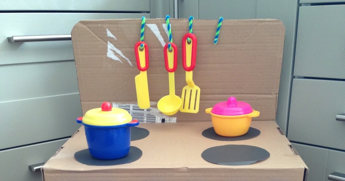 2 Littlefaces DIY Cardboard Box Oven