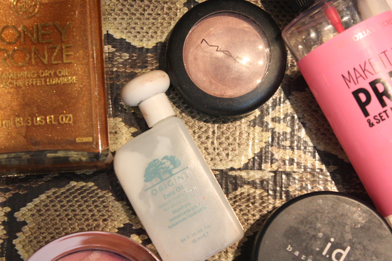 My Sweet Savannah DIY snakeskin drawer liners{with duct tape}