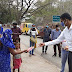 DIG विवेक राज सिंह ने जरूरतमंदों को भोजन के पैकेट बाँटे !!