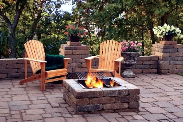 backyard%2Bpatio%2Bseating%2Barangement%2B%252812%2529