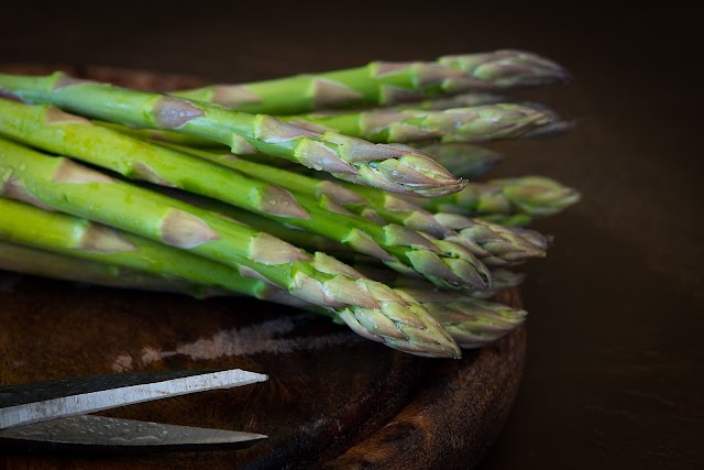 Asparagus: Nutrition and Health Benefits    