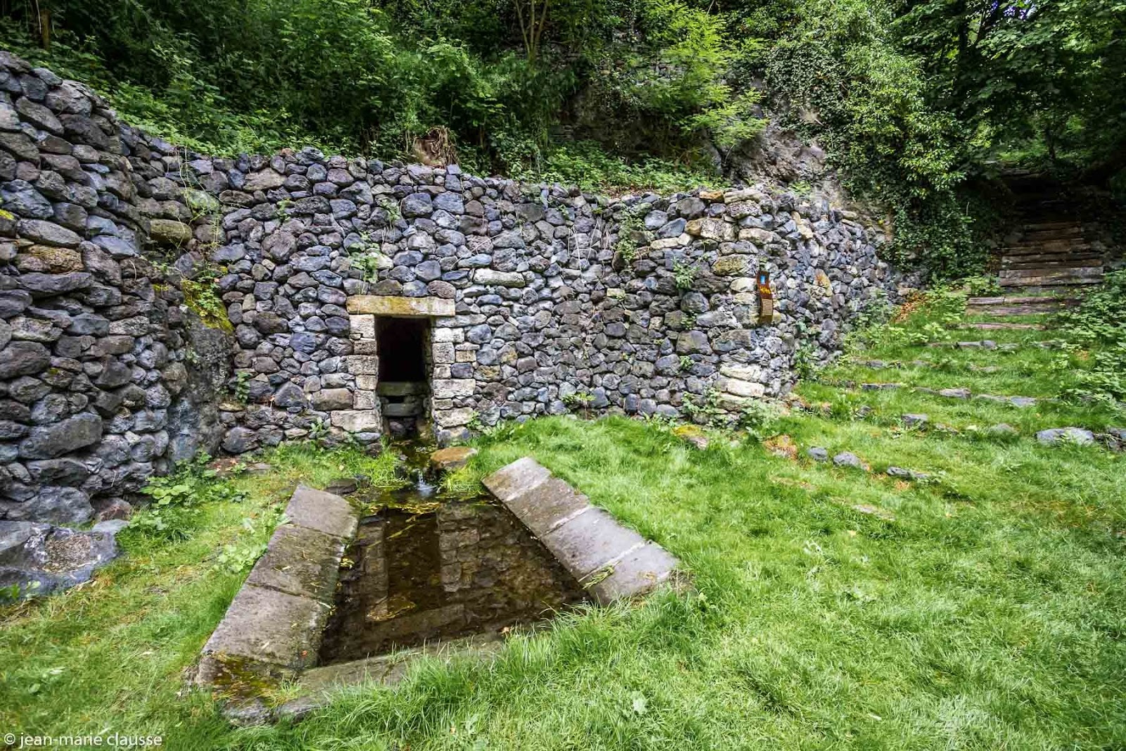 Découvrir la France en photos 66 SAINTSATURNIN. (Puy de Dôme 63)