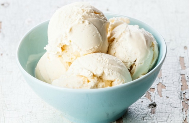 Contoh Teks Laporan Percobaan Membuat Es Krim