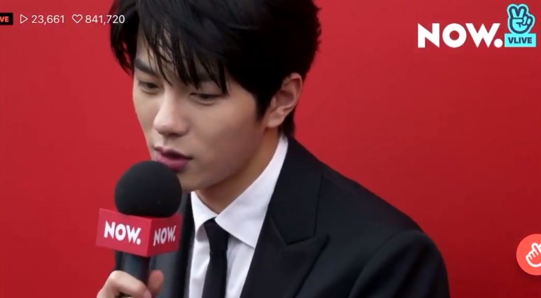 내년에는 본업의 모습도 많이 보여주고 싶다는 아이돌 | 인스티즈