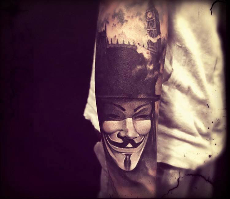 Tatuajes V de Vendetta un Símbolo Revolucionario