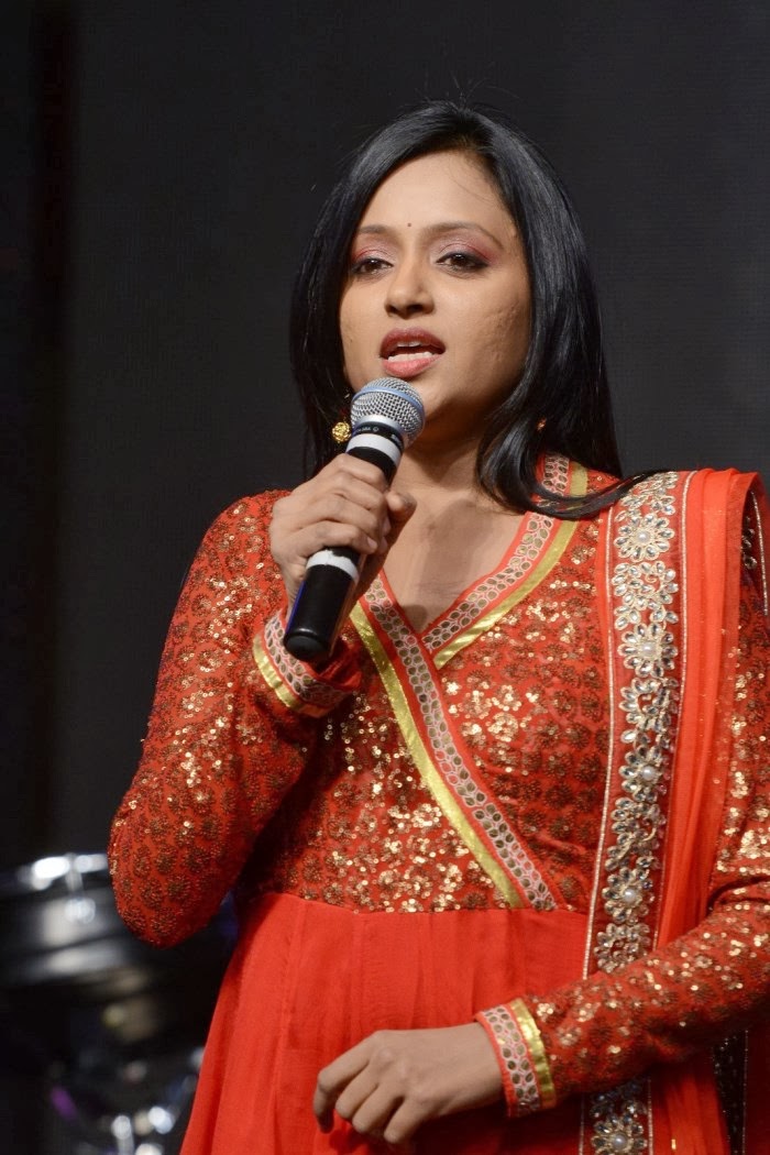 TV Anchor Suma In Orange Salwar Kameez At Prathinidhi Audio Release Function Photos Images