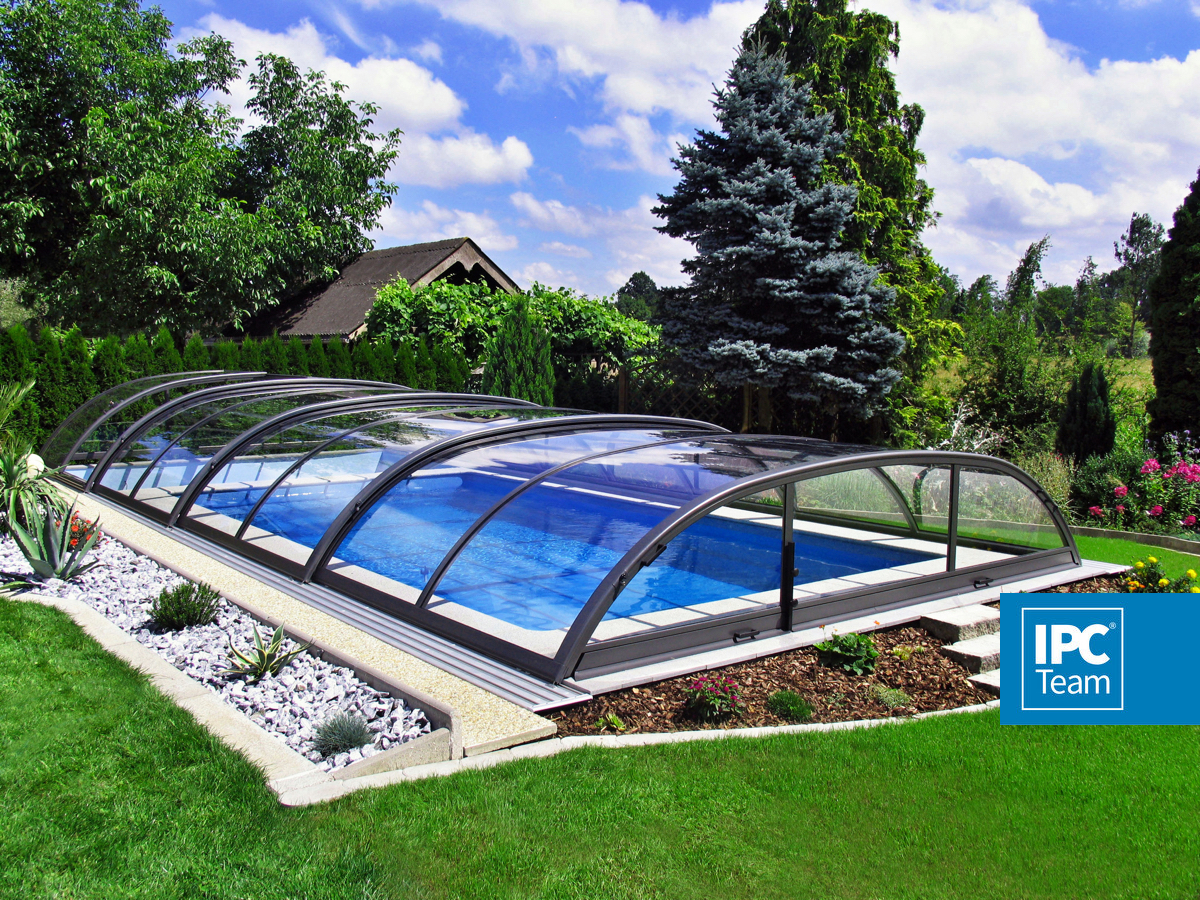 How To Choose The Best Pool Enclosure Manufacturer Pool