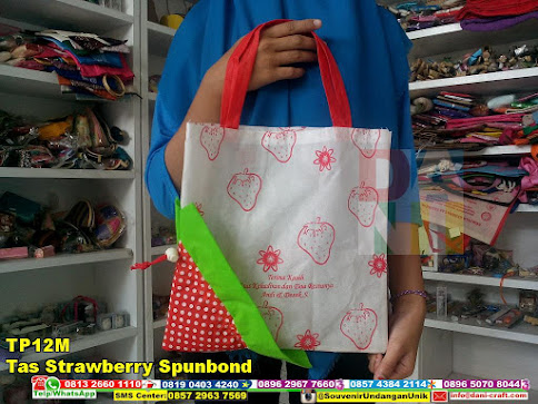 jual Tas Strawberry Spunbond