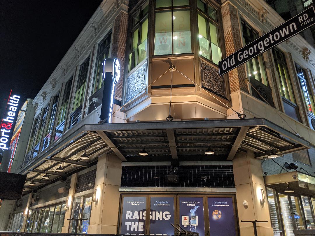 Robert Dyer Bethesda Row Sneak peek Sports & Social at Pike & Rose (Photos)