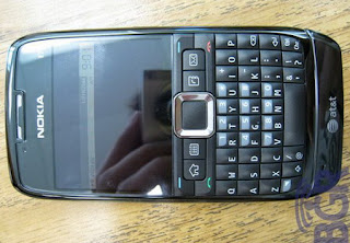 AT&T Nokia E71 spotted in the wild