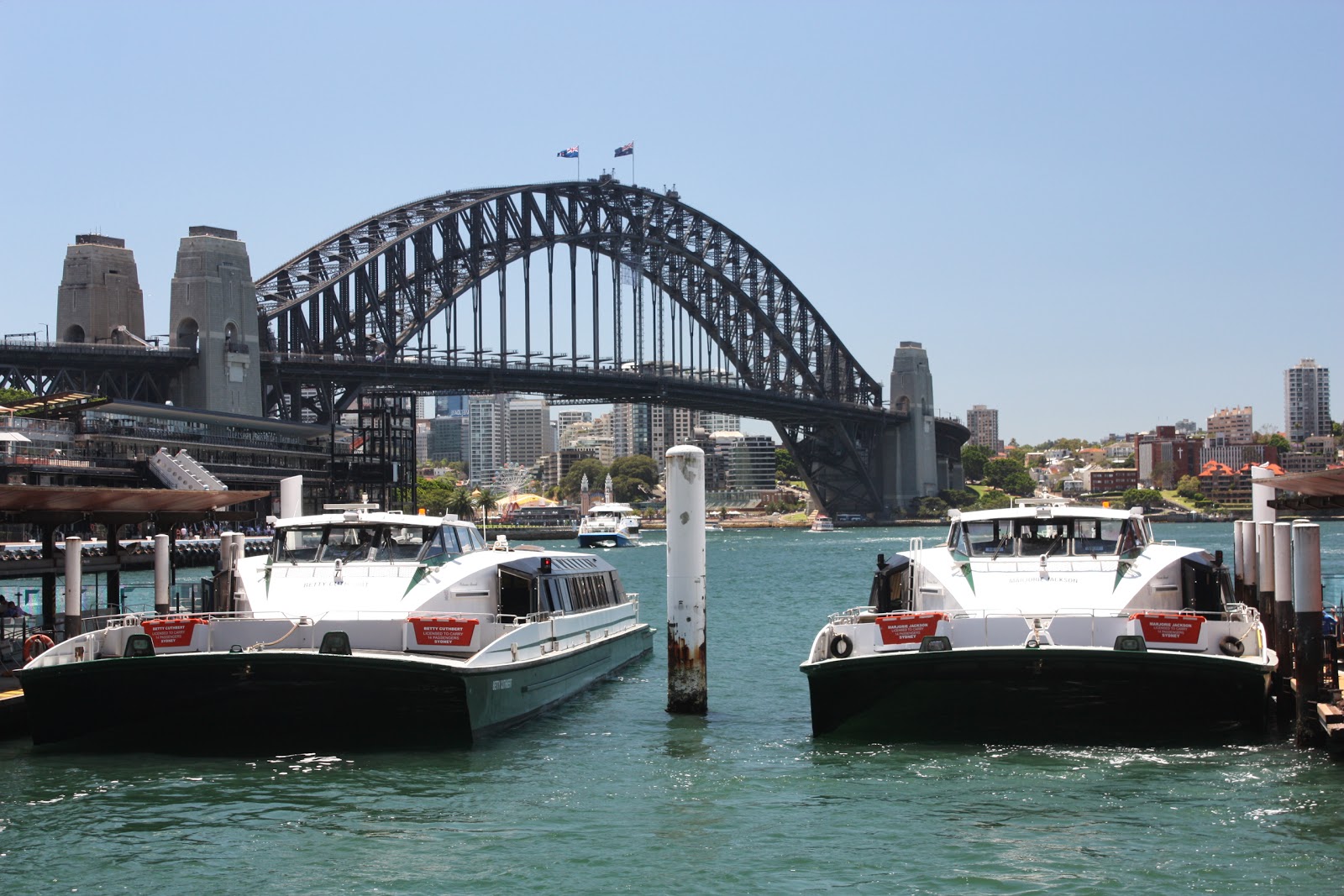 Sydney City and Suburbs Circular Quay, ferries