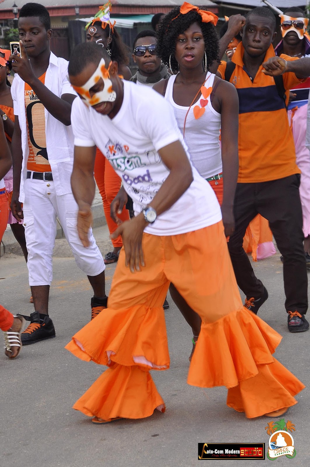 Unity Hall Nelson | Connoisseur: Exclusive: Photos of Orange Carnival 2012