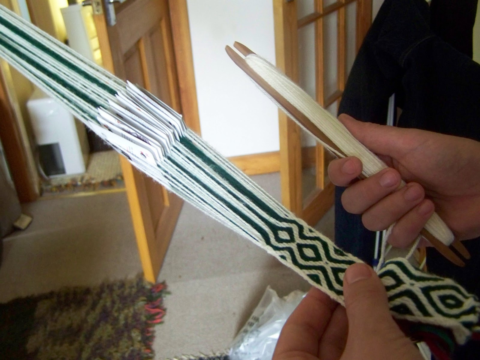 Tablet Weaving Lesson 1 Backstrap weaving a simple diamond motif