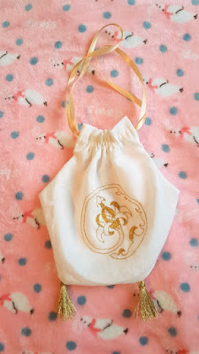 tambour embroidery gold embroidery auris lothol pomegranate reticule regency tutorial sewing handmade