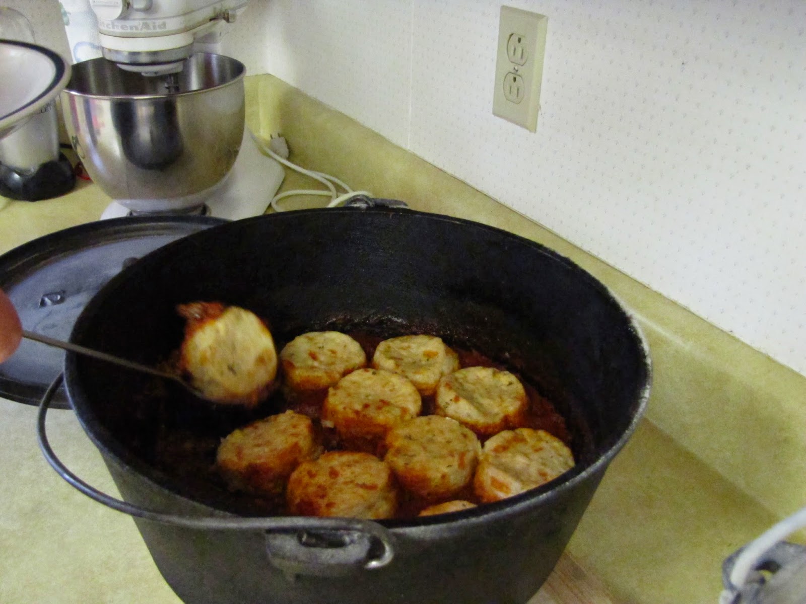 Caroline's Cakes & Crafts Sloppy Jakes (a Dutch Oven Variation of