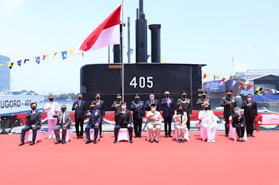 Panglima TNI Hadiri Serah Terima Kapal Selam KRI Alugoro-405