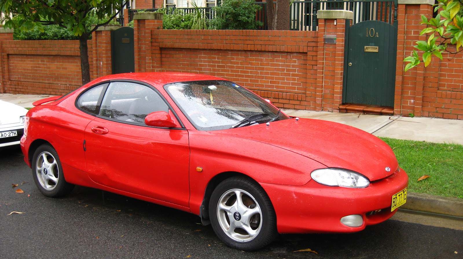 Aussie Old Parked Cars 1996 Hyundai Coupe