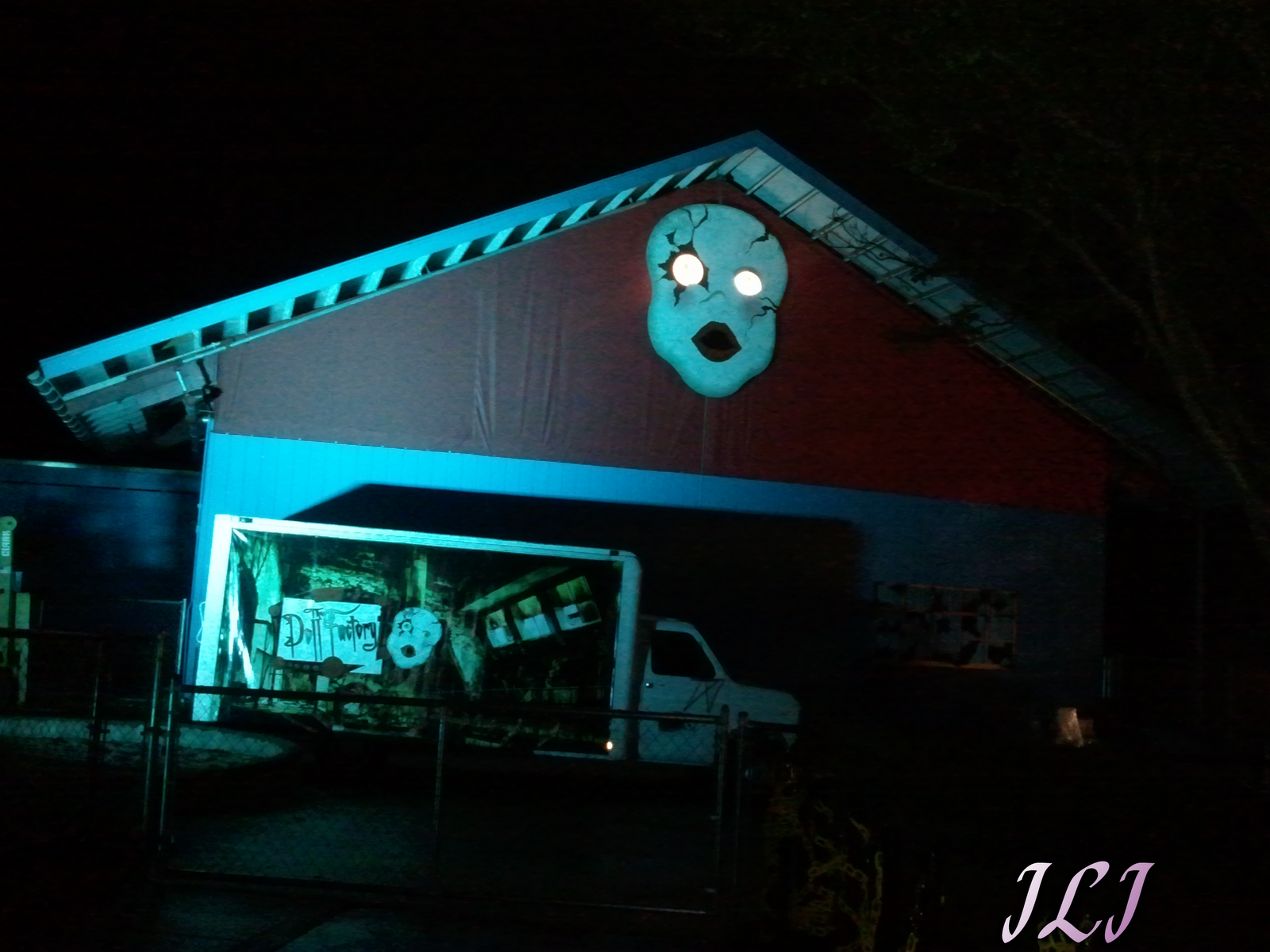 InSanity lurks Inside Halloween Haunt Review Halloween Haunt at Kings