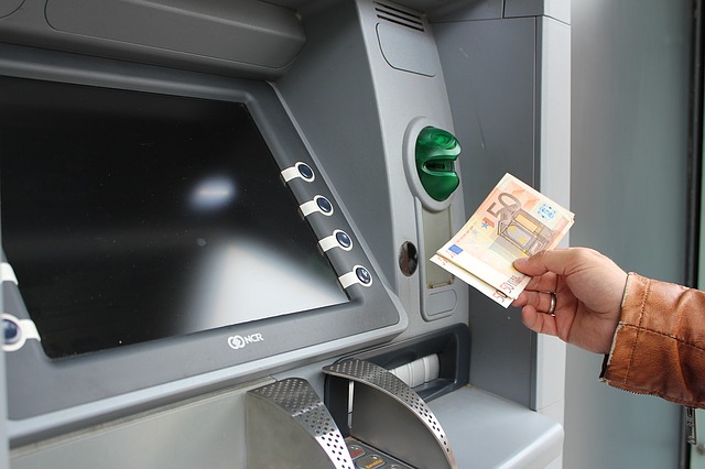 RBI Order PMC Bank to Not allow their Customers to withdraw more than RS 1,000 from their accounts RBI Order PMC Bank to Not allow their Customers to withdraw more than RS 1,000 from their accounts