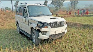 विधायक की गाड़ी ने दो किशोरों को कुचला, गंभीर हालत में अस्पताल में भर्ती विधायक की गाड़ी ने दो किशोरों को कुचला, गंभीर हालत में अस्पताल में भर्ती