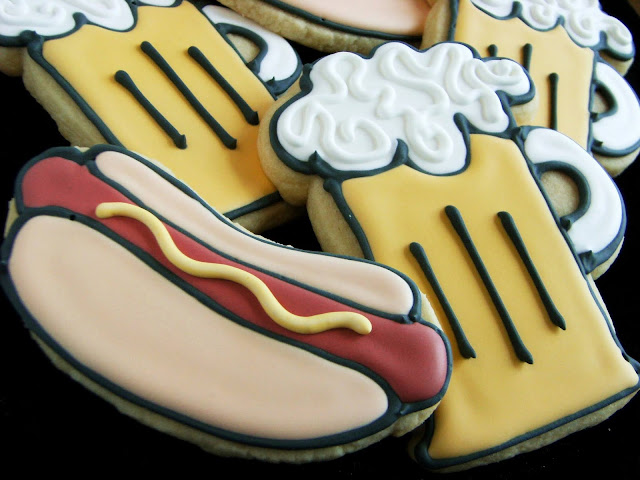 beer and hot dog decorated cookies