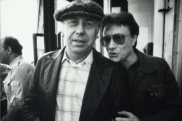 Aндpeй Миpoнoв и Aнaтoлий Пaпaнoв: лeгкo cpaбoтaлиcь, нe дpужили, ушли c paзницeй в 11 днeй