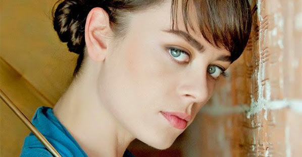Demet Evgar kimdir? aslen nerelidir? kaç yaşında? kimin kızı? boyu kaç? evli mi? filmleri, dizileri, biyografisi ve hayatı hakkında kısa bilgiler. Demet Evgar kimdir? aslen nerelidir? kaç yaşında? kimin kızı? boyu kaç? evli mi? filmleri, dizileri, biyografisi ve hayatı hakkında kısa bilgiler.