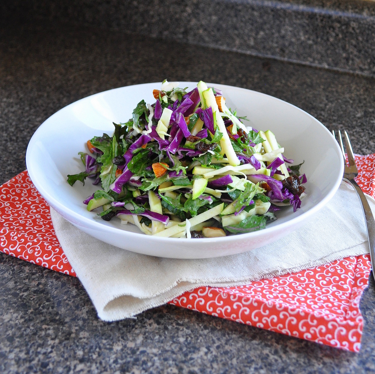 BREANNA'S RECIPE BOX Crunch Kale and Green Apple Salad