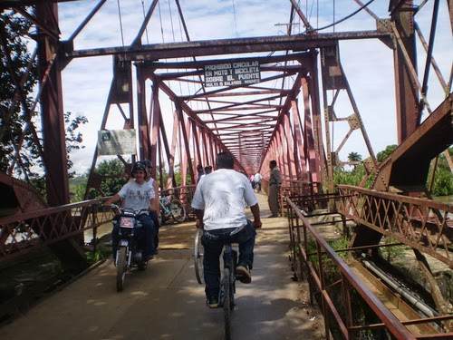 MANGOCHO: COLOMBIA (Cerritos, La Virginia, Viterbo, Apia, Santuario