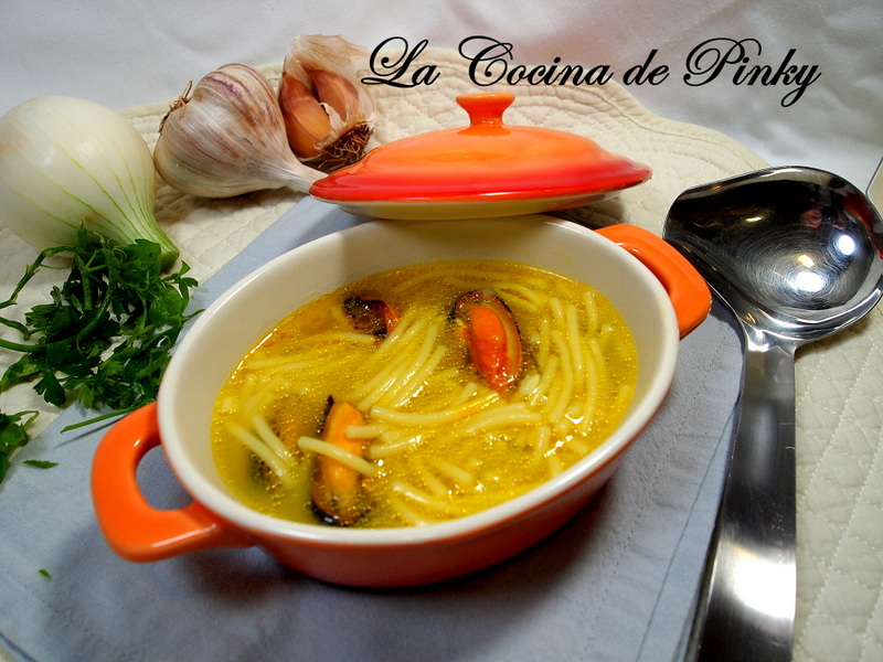 SOPA DE MEJILLONES CON FIDEOS  Sopa%2Bde%2Bmejillones%2Bcon%2Bfideos%2B1