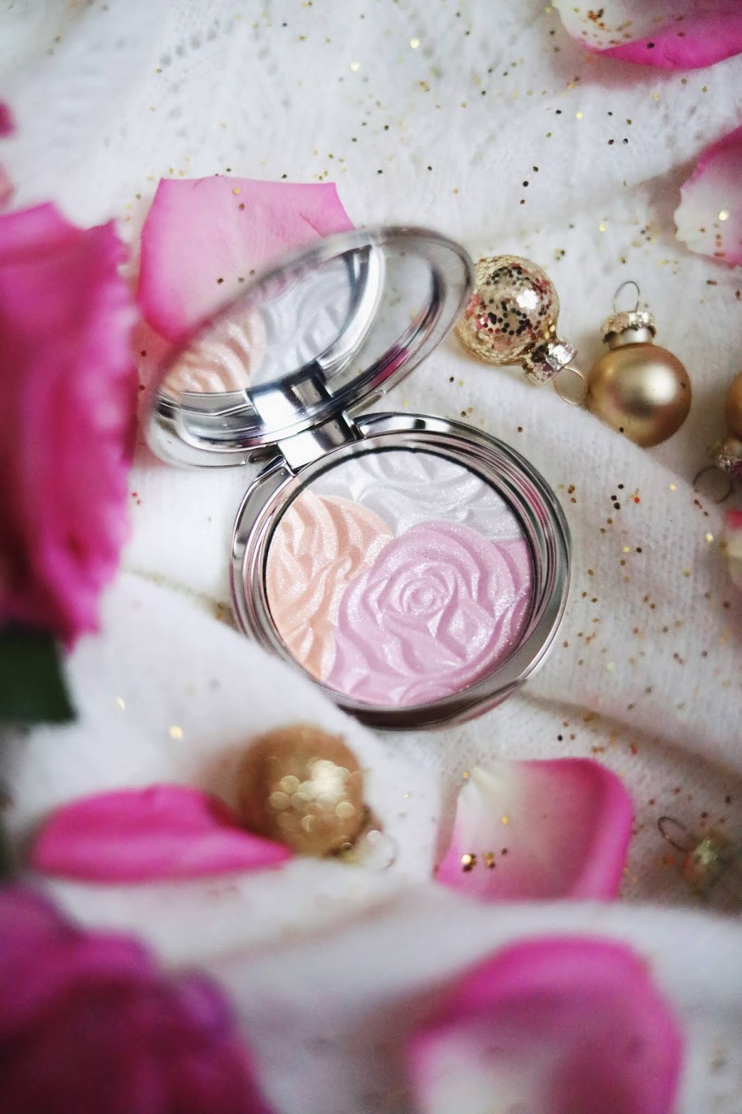 BY TERRY , NOËL , STARLIGHT ROSE , STARLIGHT ROSE CC POWDER , STARLIGHT ROSE GLOW BOOSTER CC SERUM , BY TERRY PARIS, , rosemademoiselle, rose mademoiselle , blog beauté , paris