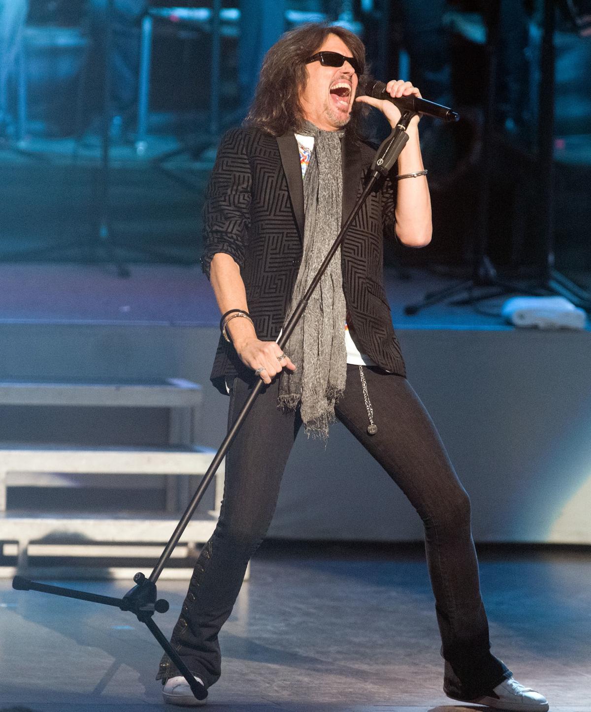AOR WATCHTOWER KELLY HANSEN FALA SOBRE O FUTURO DO FOREIGNER