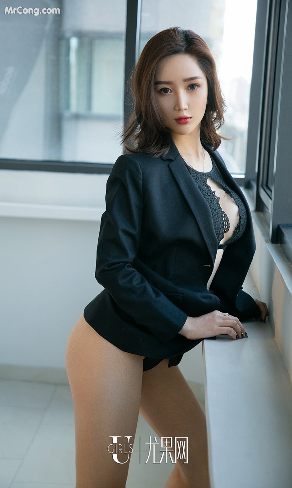 UGIRLS - Ai You Wu App No.1406: Model Li Li Li (李莉莉) (35 photos)