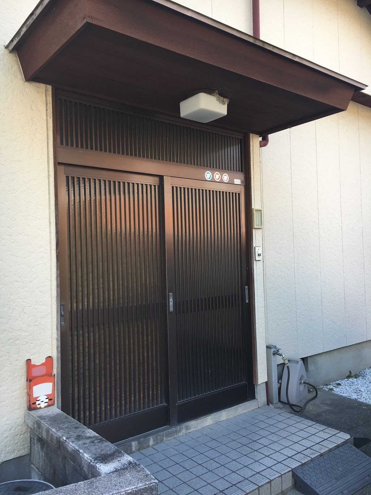玄関廻りのリフォーム施工事例ご紹介！！