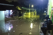 Hujan Deras Yang Mengguyur Kota Bandarlampung Menyebabkan Banjir Mencapai 1 Meter