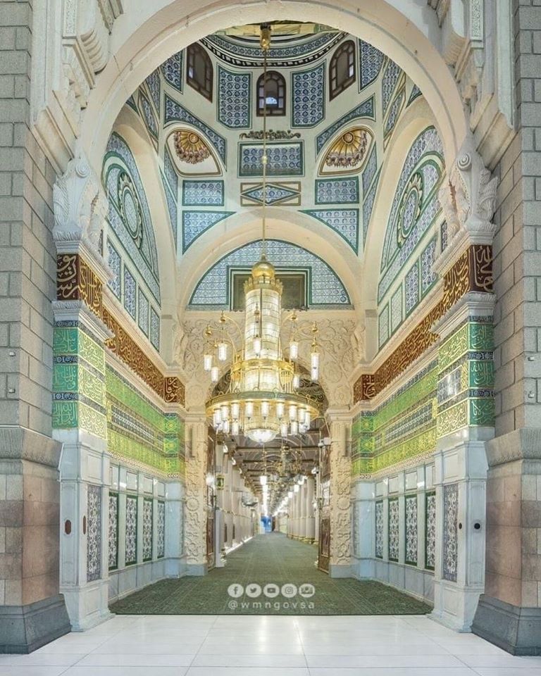 МЕКА И МЕДИНА masjid nabawi qibla wall