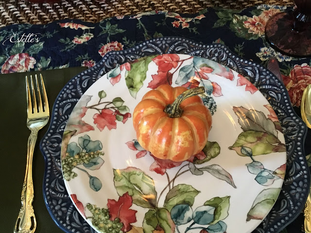 Estelle's: FALL TABLESCAPE FEATURING WATERBURY LEAVES