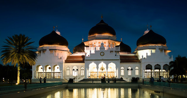 Sejarah Perkembangan Islam di Indonesia dari berbagai aspek