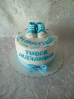 Tort de botez